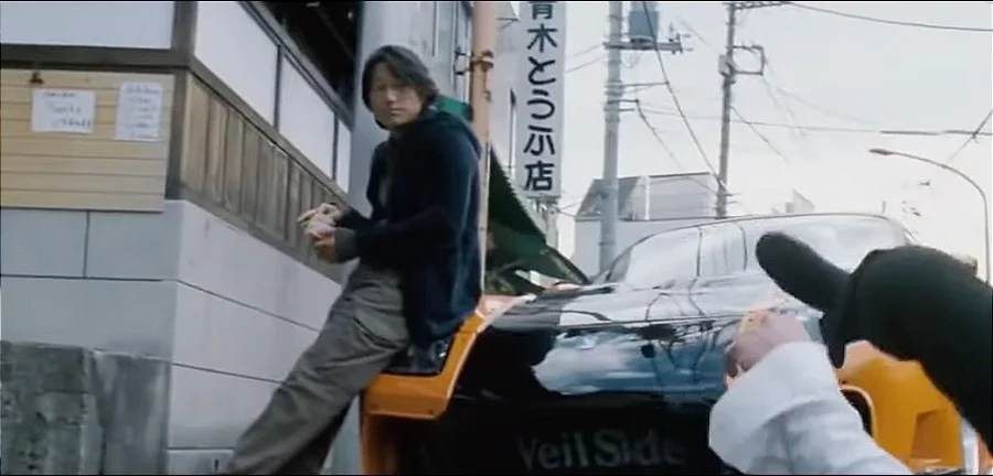 L’era social ci ha insegnato che niente conta quanto il brand, incluso quello personale, e questo lo sa bene anche Sung Kang - per tutti Han di Fast & Furious
