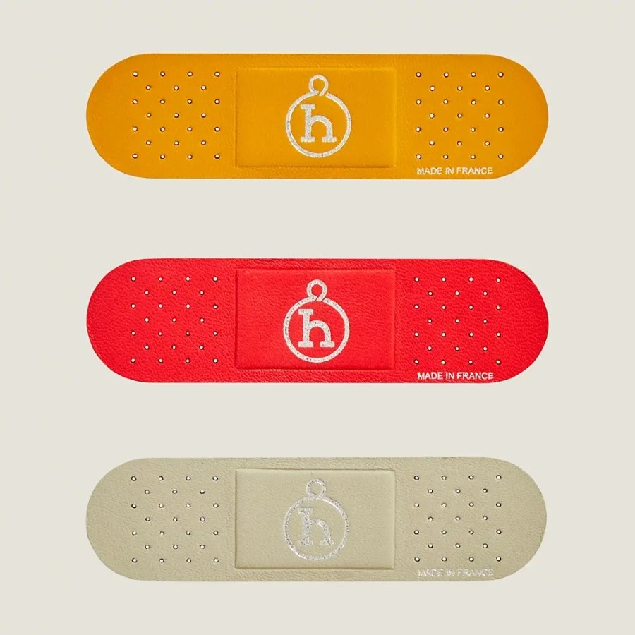 Hermès si è fare cerotti: costano 200 dollari