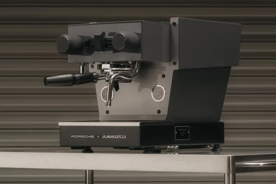 La macchinetta da caffè Porsche è già esaurita nonostante il prezzo senza senso