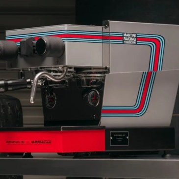 La macchinetta da caffè Porsche è già esaurita nonostante il prezzo senza senso