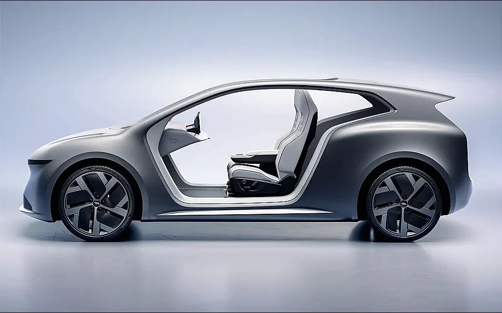 Lucid sfida Tesla Cybercab sui robotaxi con Lunar (in partnership con Uber)