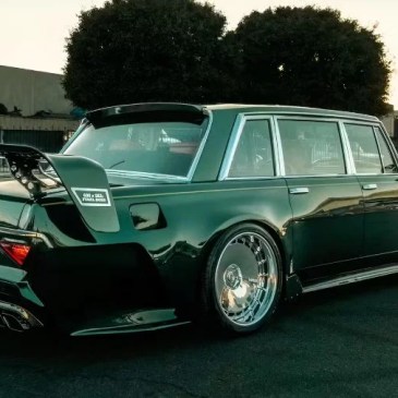 Questa Mercedes 600 è un misto tra la Grosser di Clarkson e una S 63 moderna