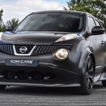 Questa Nissan Juke nasconde un motore da 700 cavalli sotto il cofano