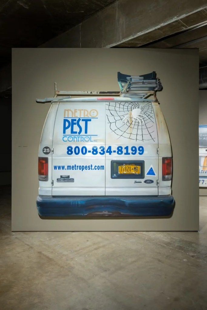 Questo artista di Los Angeles si è messo a dipingere ritratti di furgoni