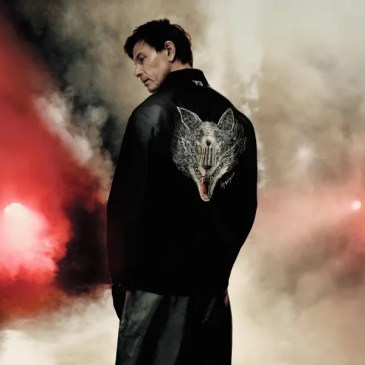 Y-3 - un brand condiviso da adidas e il designer giapponese Yohji Yamamoto - ha appena svelato una nuova collezione dedicata al team Mercedes-AMG Petronas F1