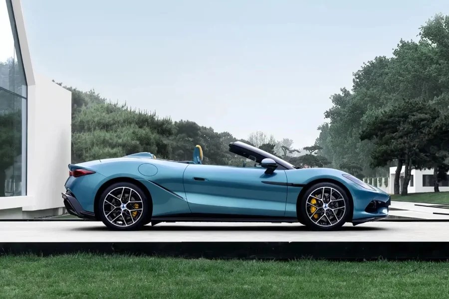 BYD Denza Z sbarca in Europa con 1.000 cavalli