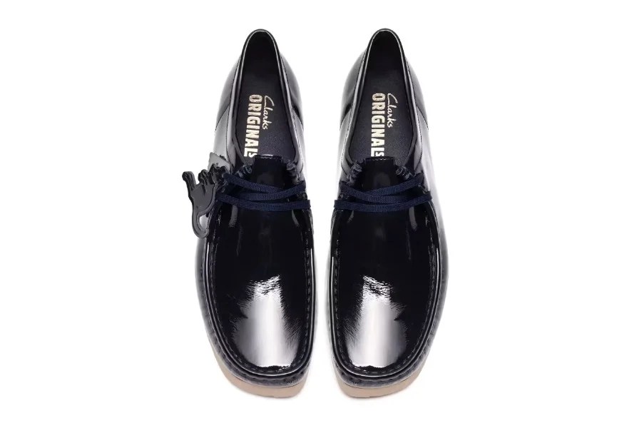 Clarks Originals festeggia il Wallabee Day con un paio di scarpe molto sobrie