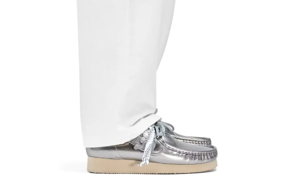 Clarks Originals festeggia il Wallabee Day con un paio di scarpe molto sobrie