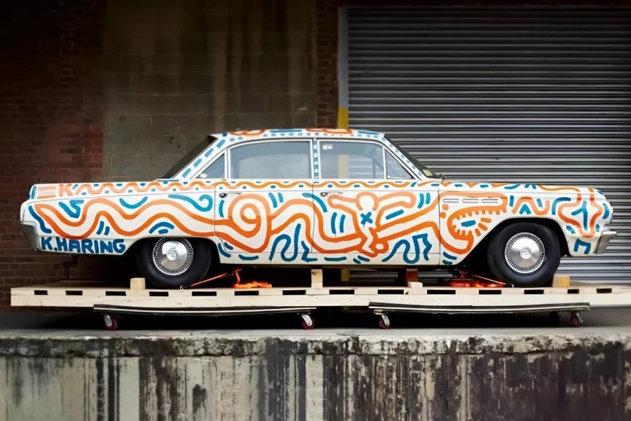 Keith Haring porta le 'Art Car' BMW a New York