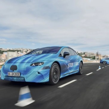 Mercedes EQS guida la rivoluzione 'steer-by-wire' - lo sterzo digitale debutta sull'ammiraglia elettrica