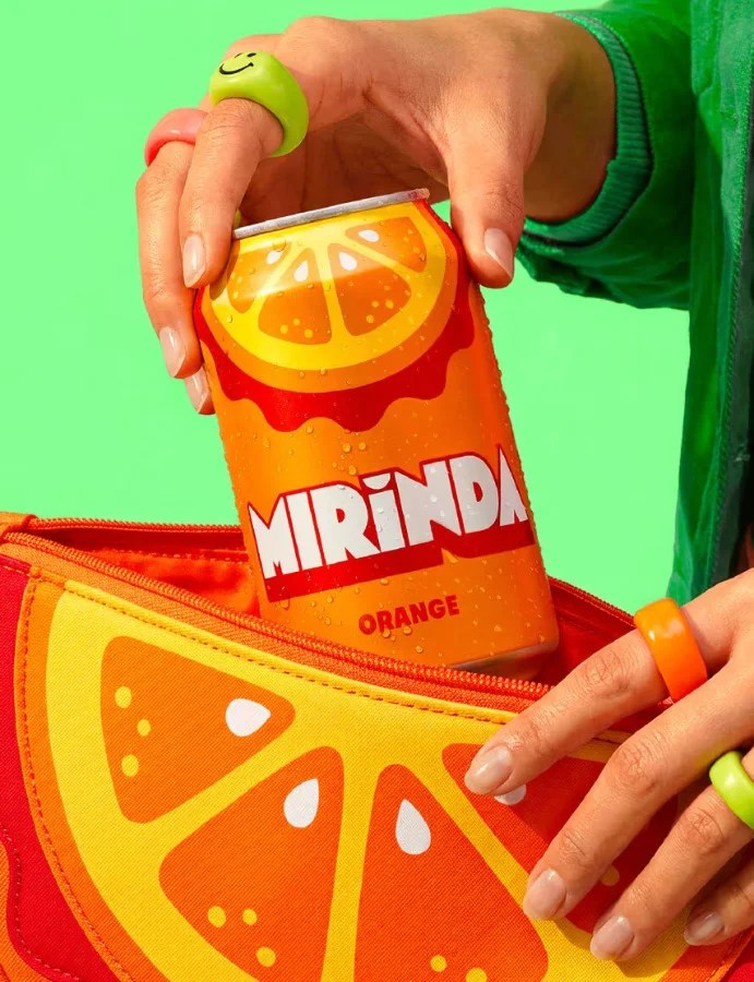 Mirinda si rifà il look