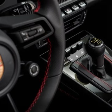 Porsche 911 GT3 per la prima volta decappottabile: arriva GT3 S/C