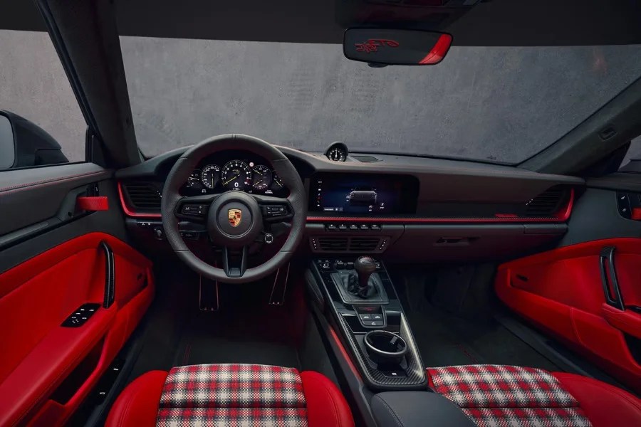 Porsche 911 GT3 per la prima volta decappottabile: arriva GT3 S/C