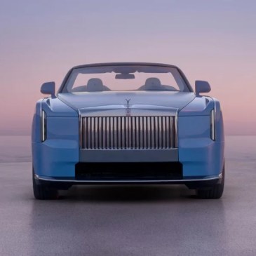Rolls-Royce va avanti con la propria strategia delle one-off: arriva Project Nightingale