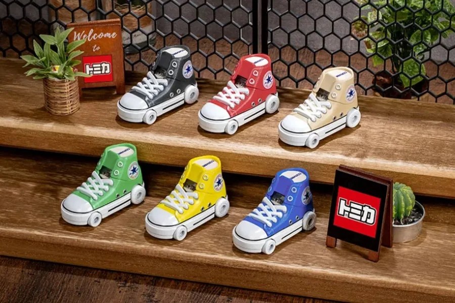 Tomica e Converse: le iconiche All Star diventano mini-auto da collezione