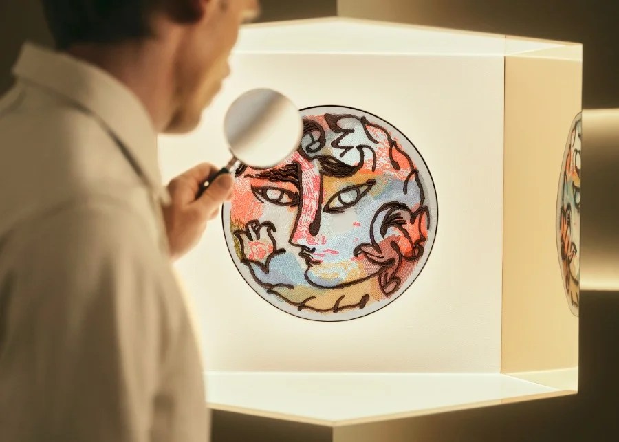 TRACES: anche Range Rover si fa viva a Milano Design Week con un'installazione