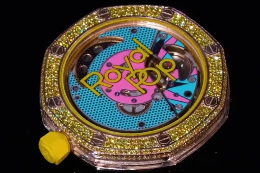 Alex Moss di New York ha già creato la versione 'diamantata' di Swatch x AP