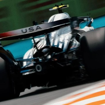 Cadillac F1 corre al GP di Miami con la bandiera a stelle e strisce