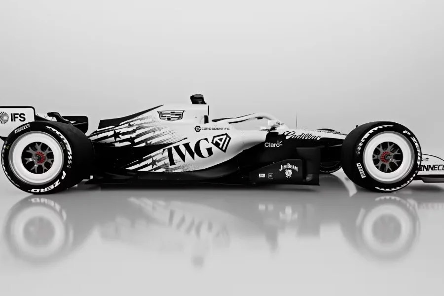 Cadillac F1 corre al GP di Miami con la bandiera a stelle e strisce