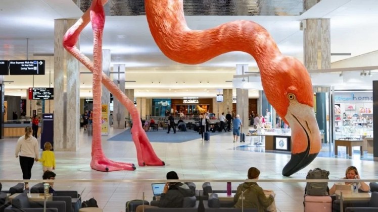 No, questo aeroporto negli USA non ha bandito i pigiami in aeroporto