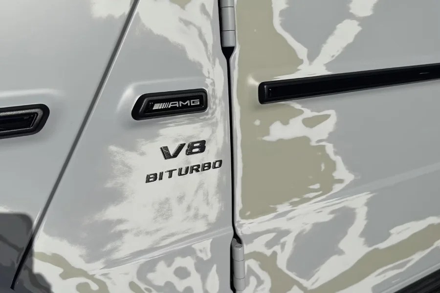 Questa Classe G è un omaggio al compianto Virgil Abloh, ed è sorprendentemente sobria