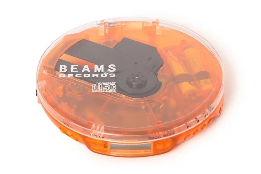 Sì grazie! Beams riporta in vita il lettore CD portatile cuffie