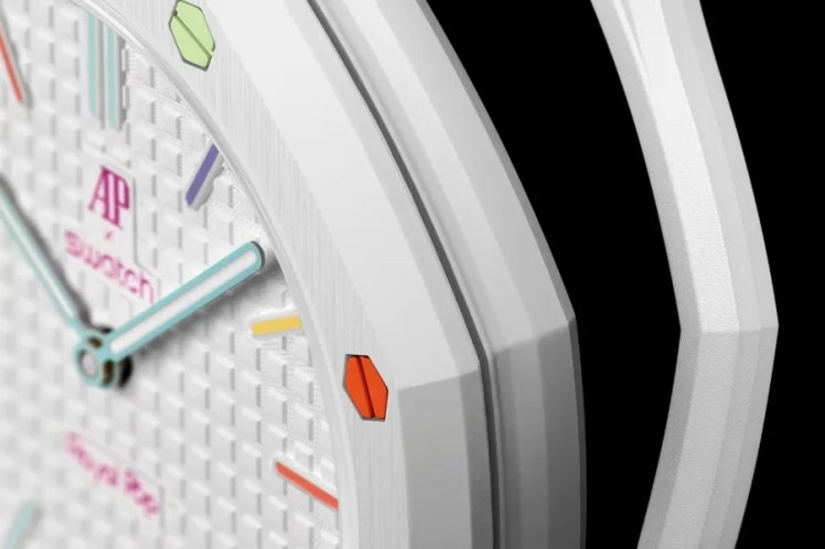 Stanno tutti impazzendo per la collaborazione Audemars Piguet x Swatch