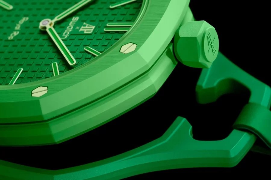 Stanno tutti impazzendo per la collaborazione Audemars Piguet x Swatch