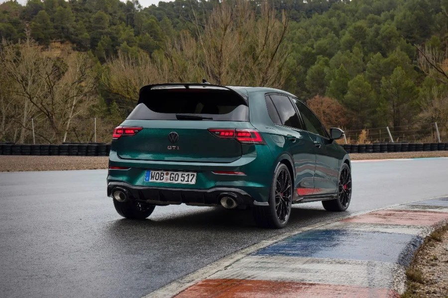 Volkswagen Golf GTI da record al Nürburgring: è più veloce di una Murciélago LP640 e la Ferrari 599 GTB Fiorano