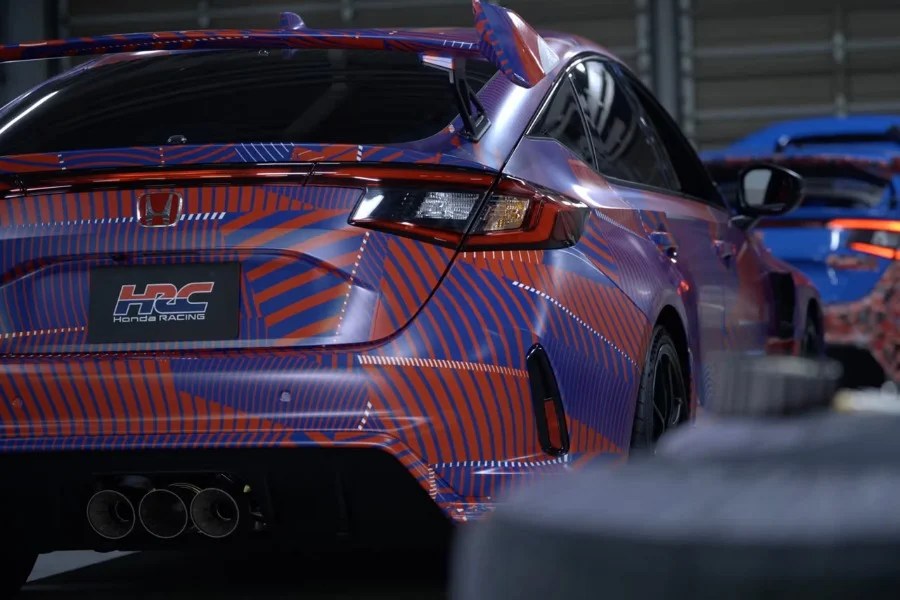 Honda Civic Type R HRC - 271 km_h, cambio manuale, e spirito pistaiolo messo in strada