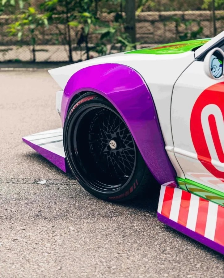 Il trattamento Toy Story non risparmia nemmeno la Skyline: ecco Nissan R32 di Liberty Walk