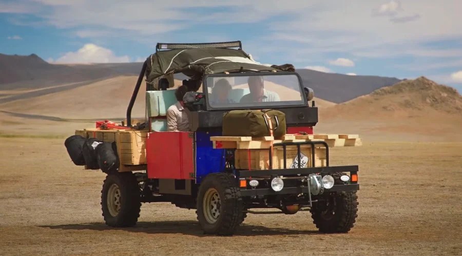 Jeremy Clarkson ha finalmente svelato dove si trova 'John', l'auto costruita per lo Special in Mongolia