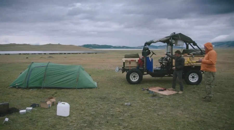 Jeremy Clarkson ha finalmente svelato dove si trova 'John', l'auto costruita per lo Special in Mongolia