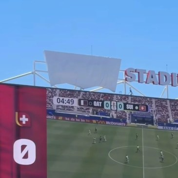 La FIFA vieta tutti i loghi per chi non paga, e Levi's ci scherza su