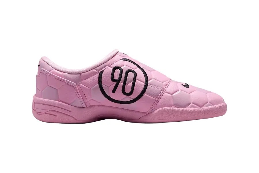 La mania non si place: ecco Total 90 in rosa