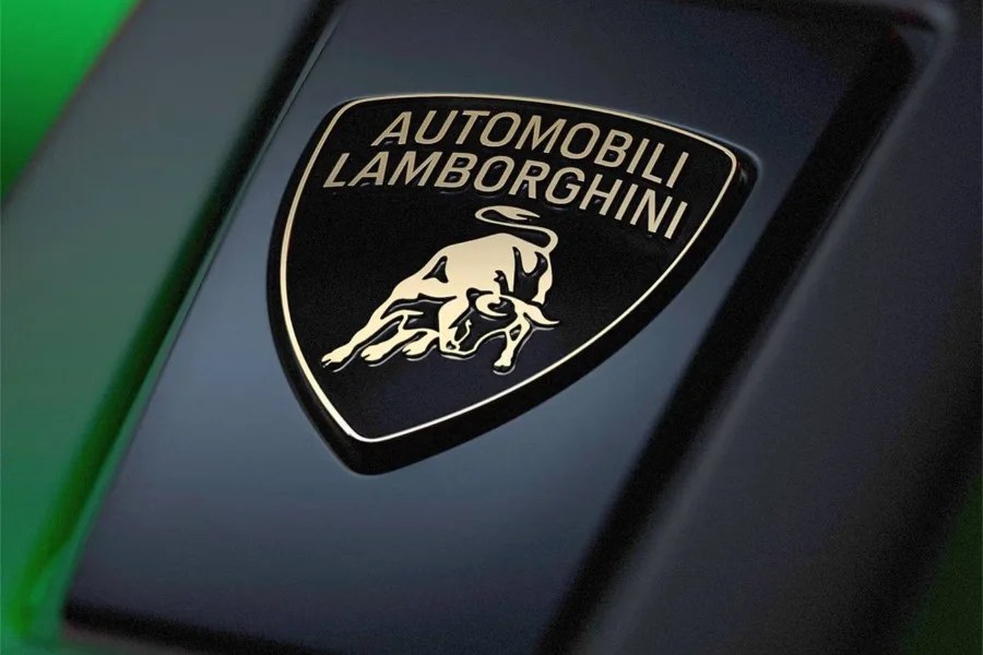 Lamborghini si mette a fare profumi - e ovviamente costano un occhio della testa