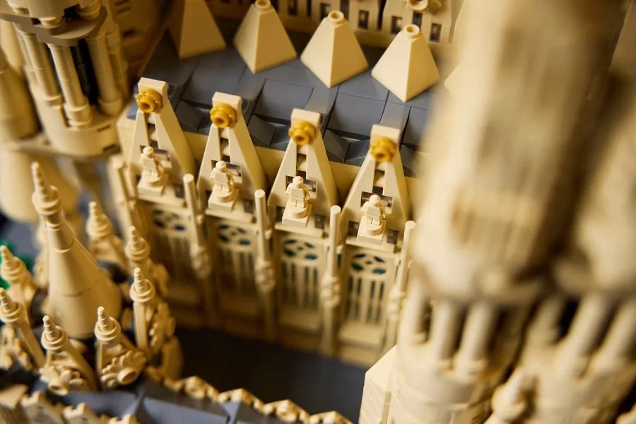LEGO celebra Antoni Gaudí: i 12.060 della Sagrada Família