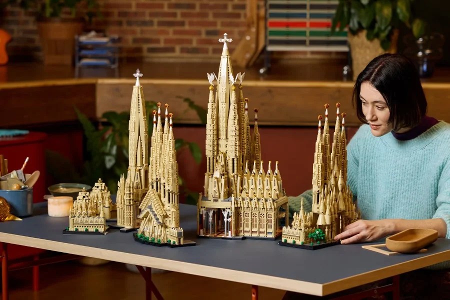 LEGO celebra Antoni Gaudí: i 12.060 della Sagrada Família
