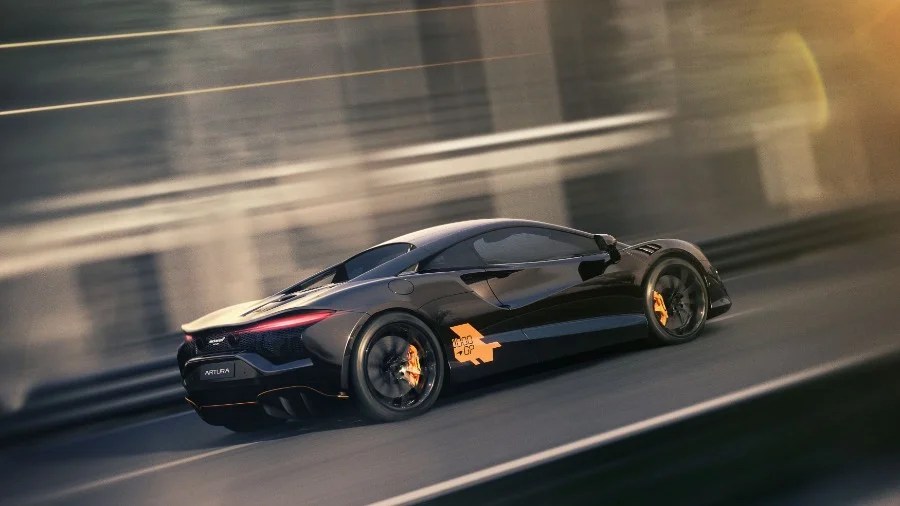 McLaren festeggia i 1.000 GP di F1 con Artura 1000GP MSO