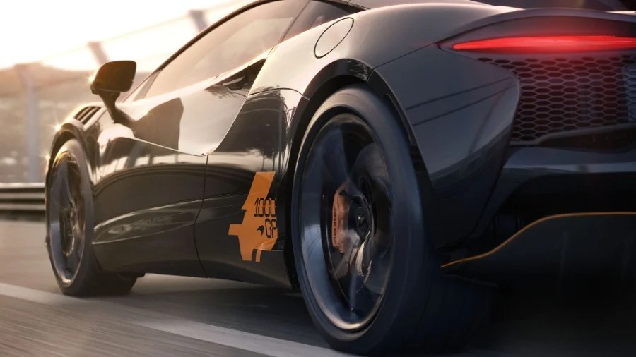 McLaren festeggia i 1.000 GP di F1 con Artura 1000GP MSO