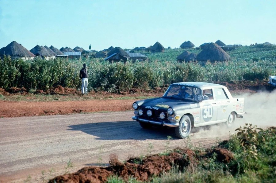 Peugeot 404: 60 anni fa l’incredibile tripletta nei rally