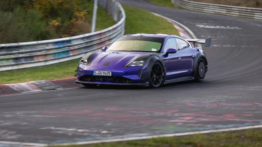 Porsche Taycan Turbo GT da record: è la vettura a quattro porte più veloce al Nürburgring - più veloce anche di quasi tutte le 911
