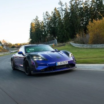 Porsche Taycan Turbo GT da record: è la vettura a quattro porte più veloce al Nürburgring - più veloce anche di quasi tutte le 911
