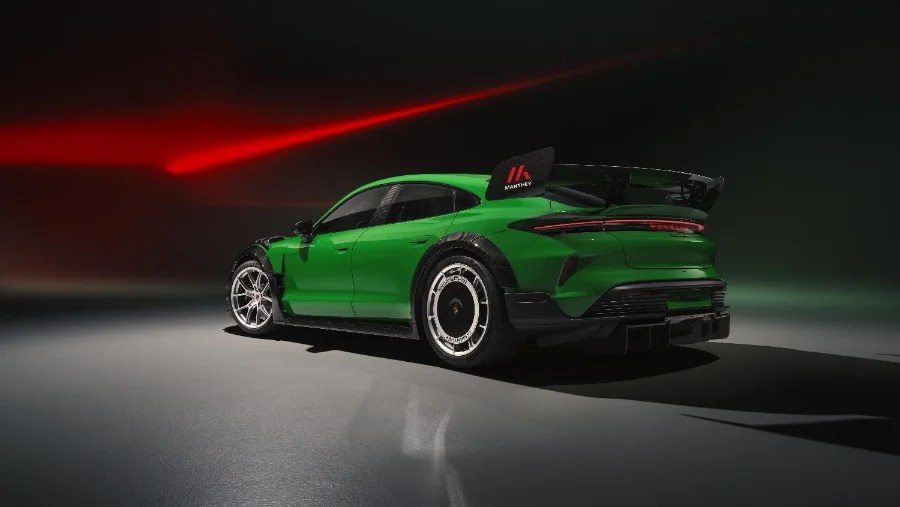 Porsche Taycan Turbo GT da record: è la vettura a quattro porte più veloce al Nürburgring - più veloce anche di quasi tutte le 911