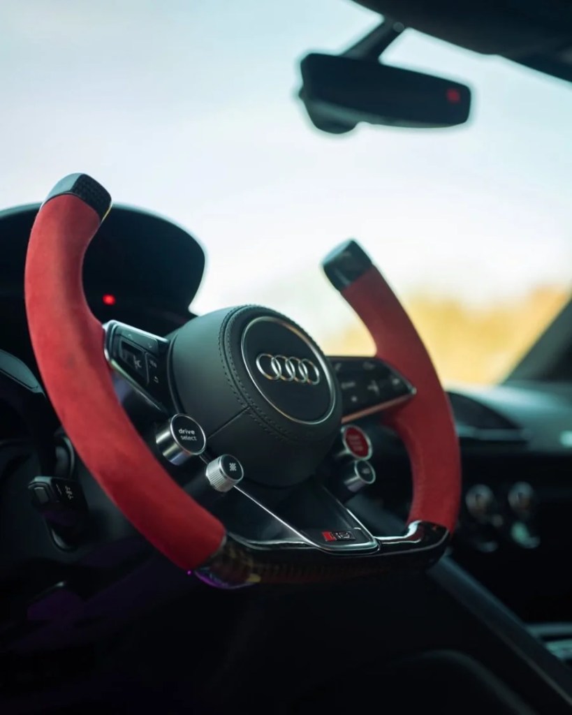 Il rapper Lil Uzi Vert gira con un’Audi R8 ispirata agli anime