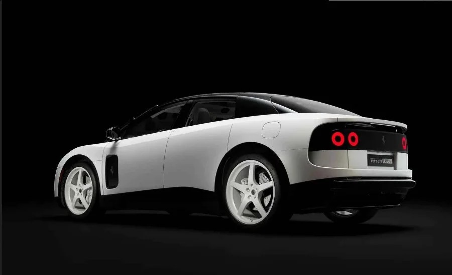 La prima Ferrari Luce verrà battuta all'asta: RM Sotheby's stima almeno 1 milione di dollari