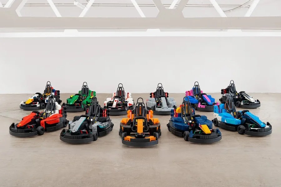 LEGO ha creato mini car da Formula 1 guidabili