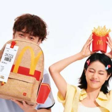 McDonald's Cina trasforma il sacchetto da asporto in uno zaino