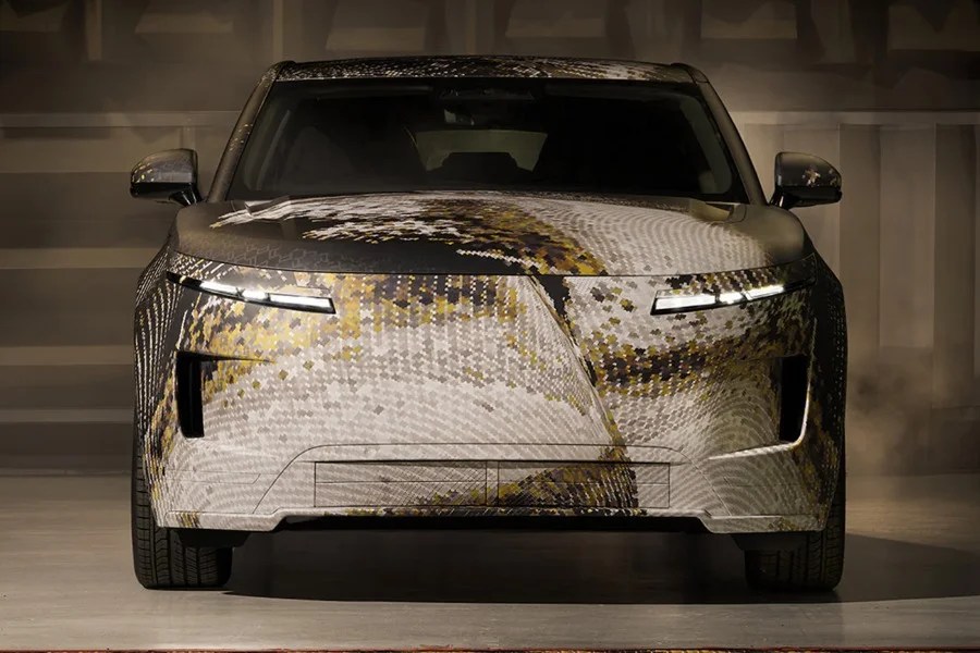 Range Rover si prepara al futuro elettrico con Range Rover GT