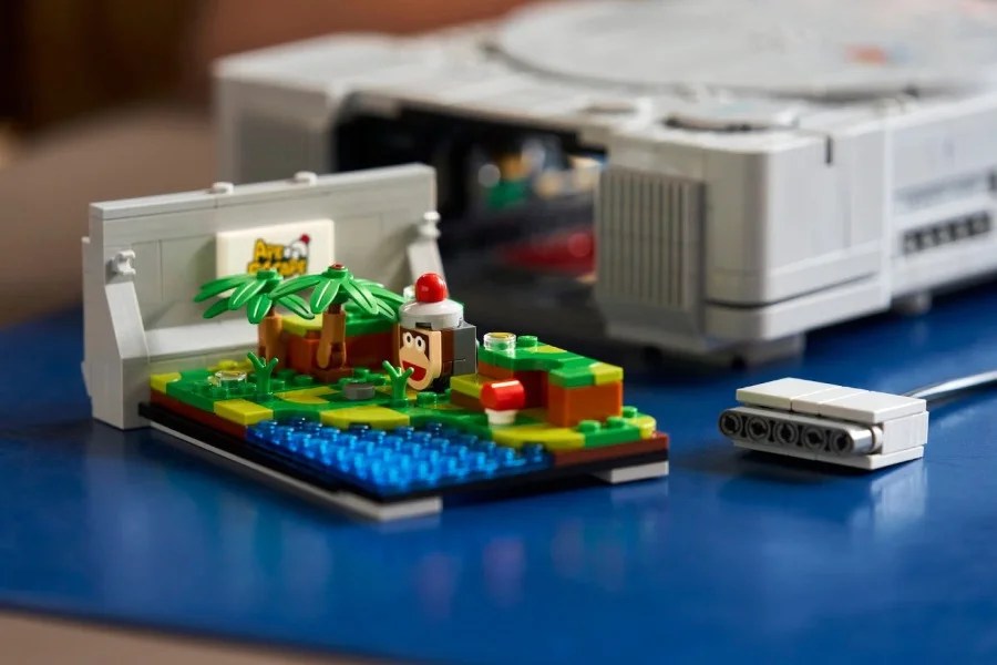 LEGO ha creato una PlayStation 1 incredibilmente realistica in scala quasi 1:1